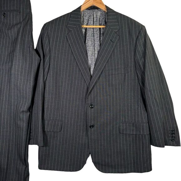 Royal Classic X‎ Holland & Sherry Mens 46R (37x29) Custom 2-Button Suit Striped